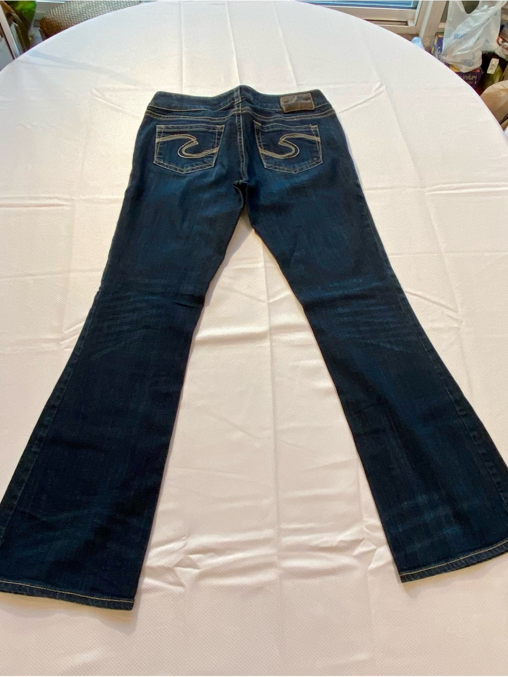 Retro Silver Jeans Suki Dark Blue Flare Jeans - Mid Rise size 29/32